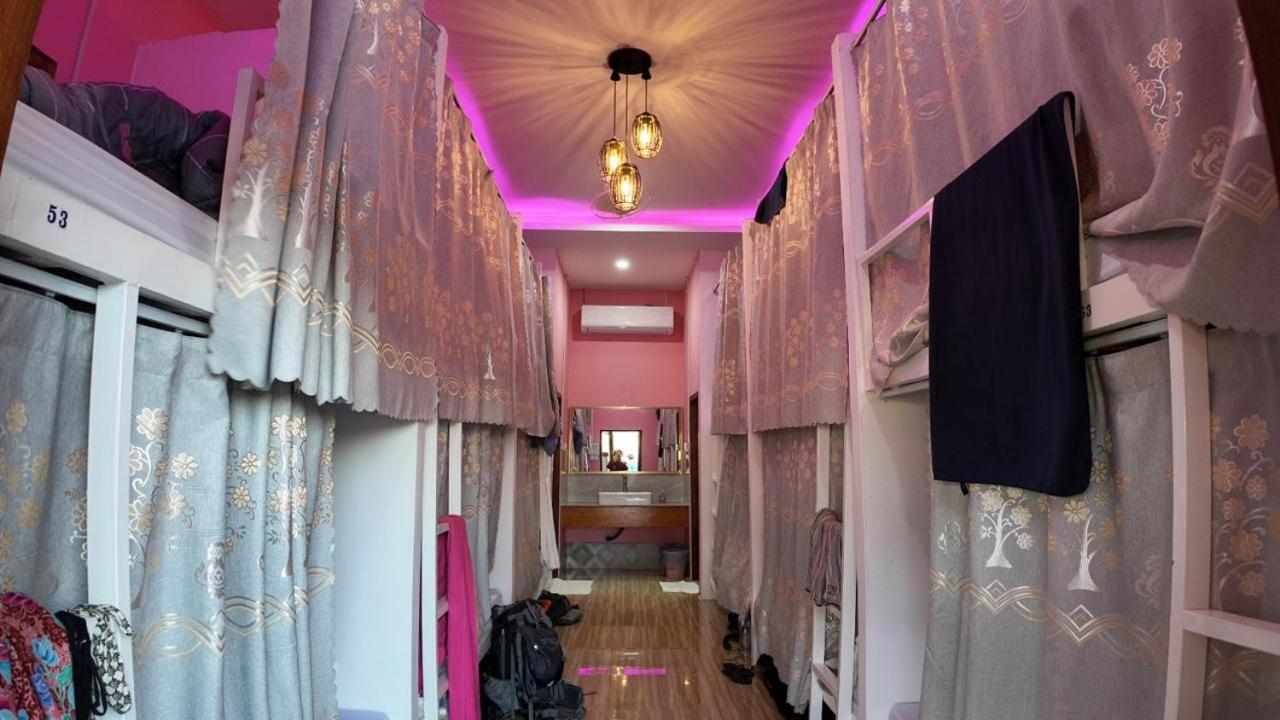 Funny Riverside Backpackers Luang Prabang Exterior foto