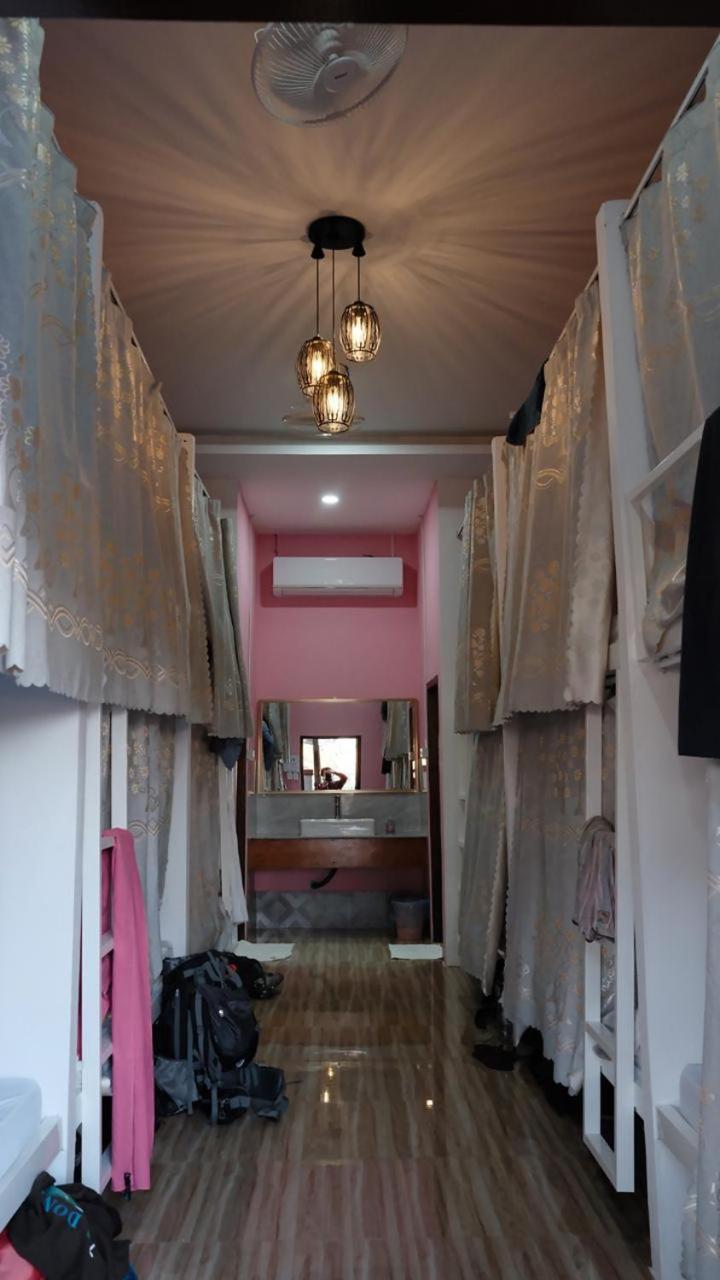Funny Riverside Backpackers Luang Prabang Exterior foto