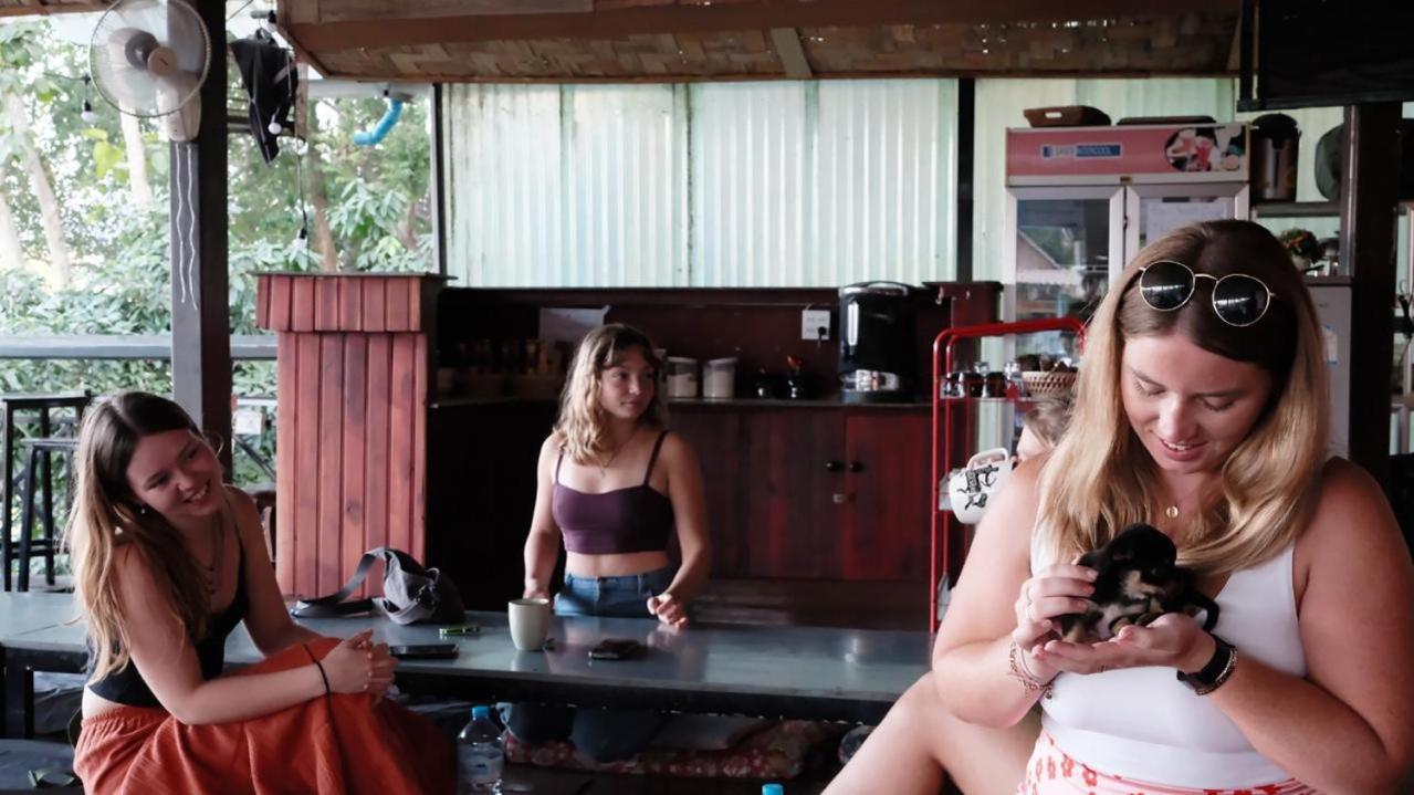 Funny Riverside Backpackers Luang Prabang Exterior foto